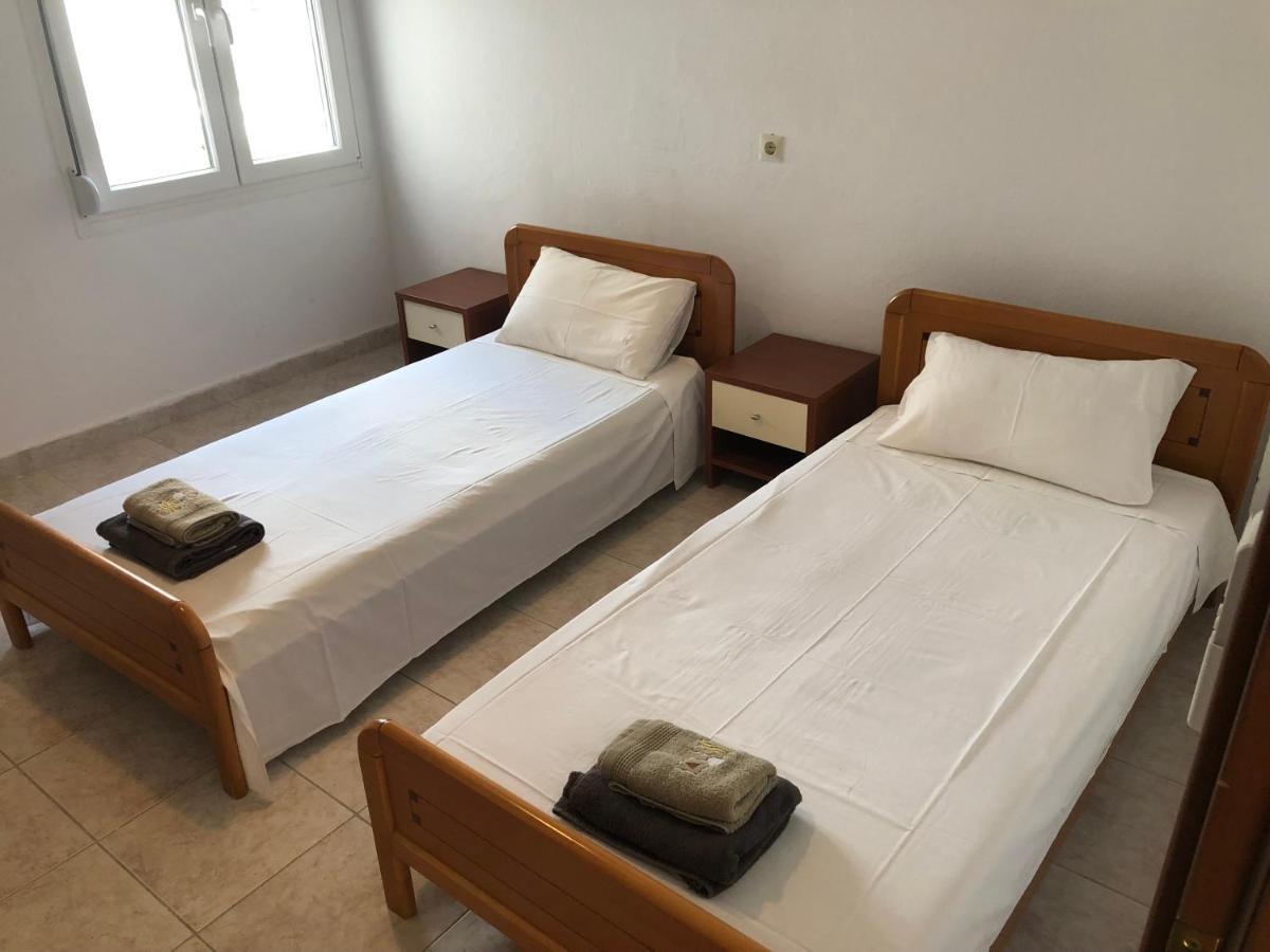 Irida Apartments Nea Skioni Luaran gambar